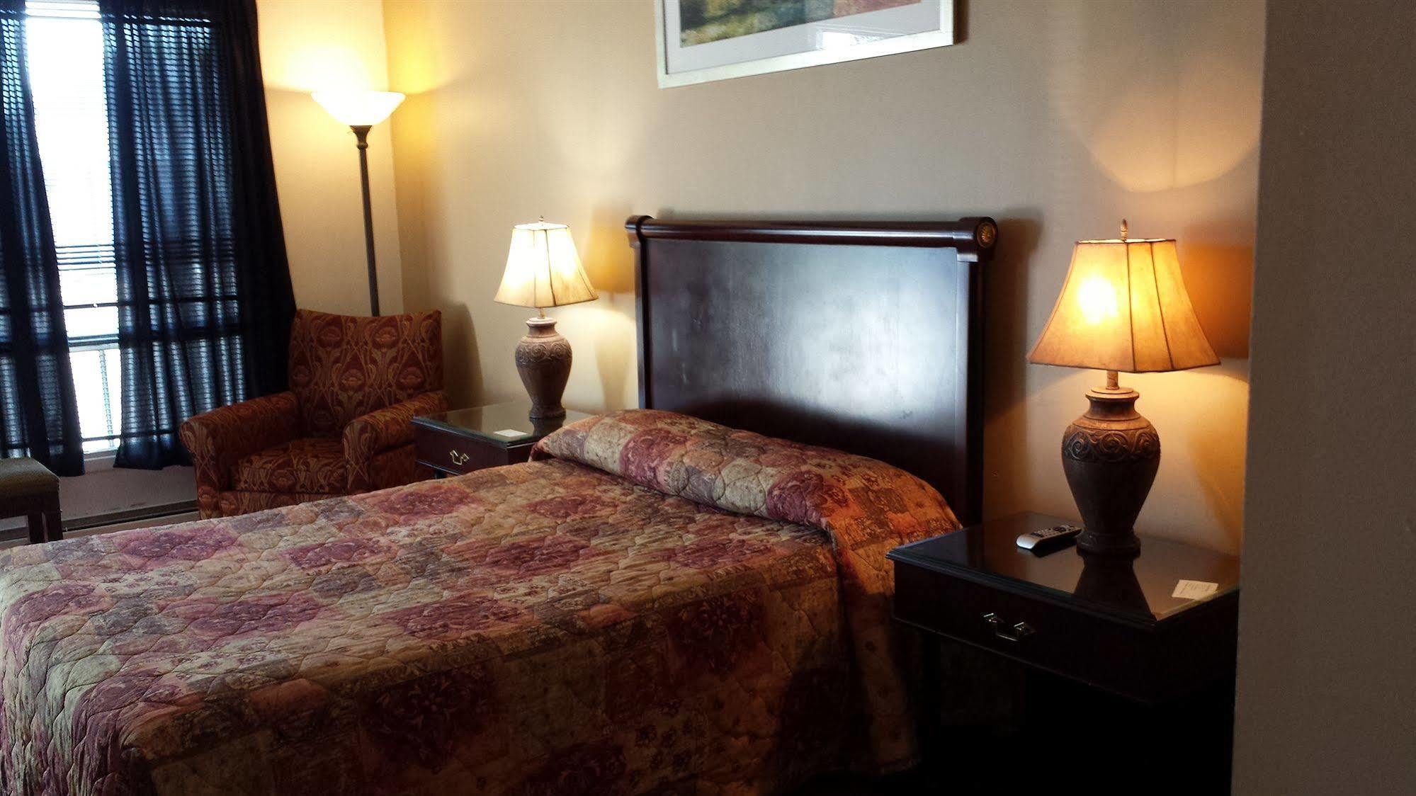 Motel Iberville Saint-Jean-sur-Richelieu Buitenkant foto