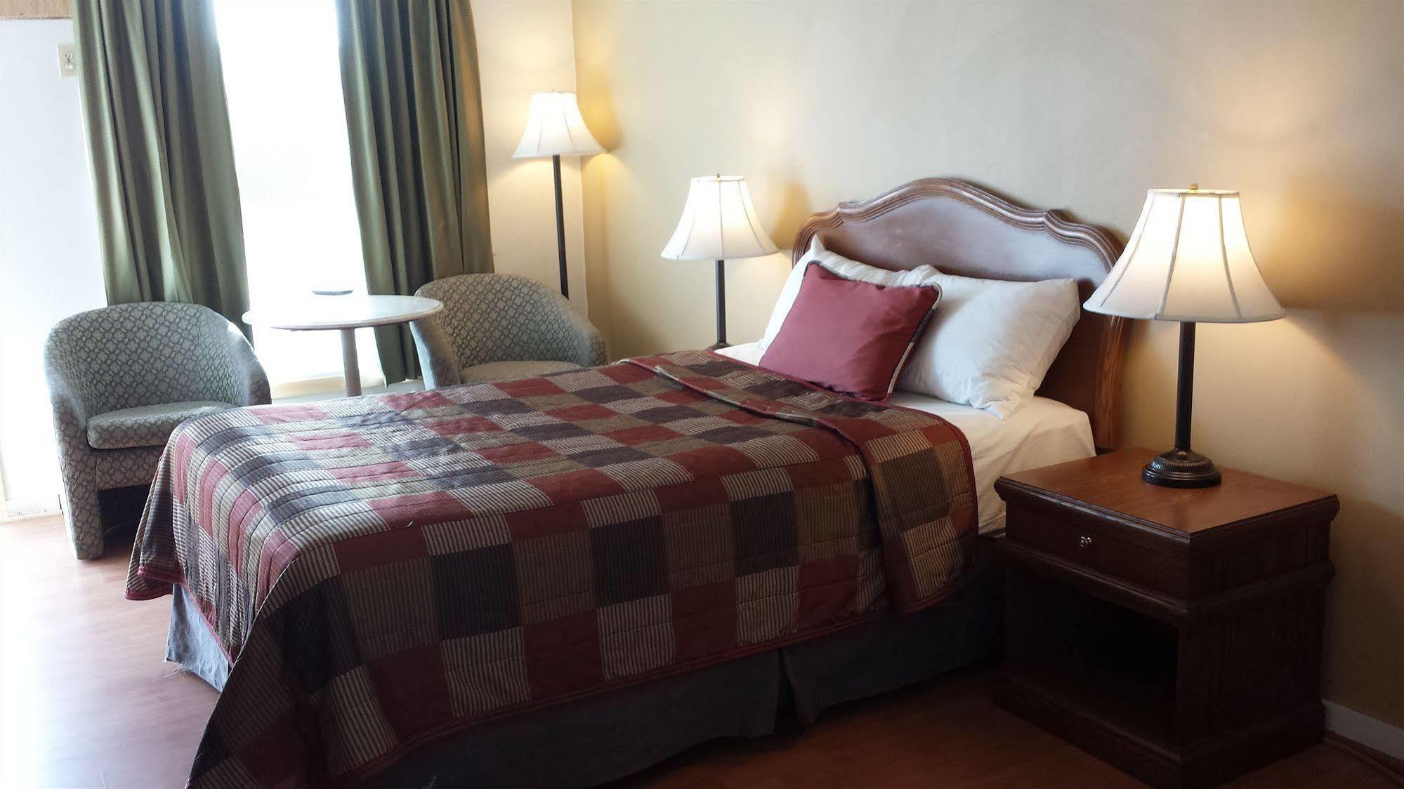 Motel Iberville Saint-Jean-sur-Richelieu Buitenkant foto